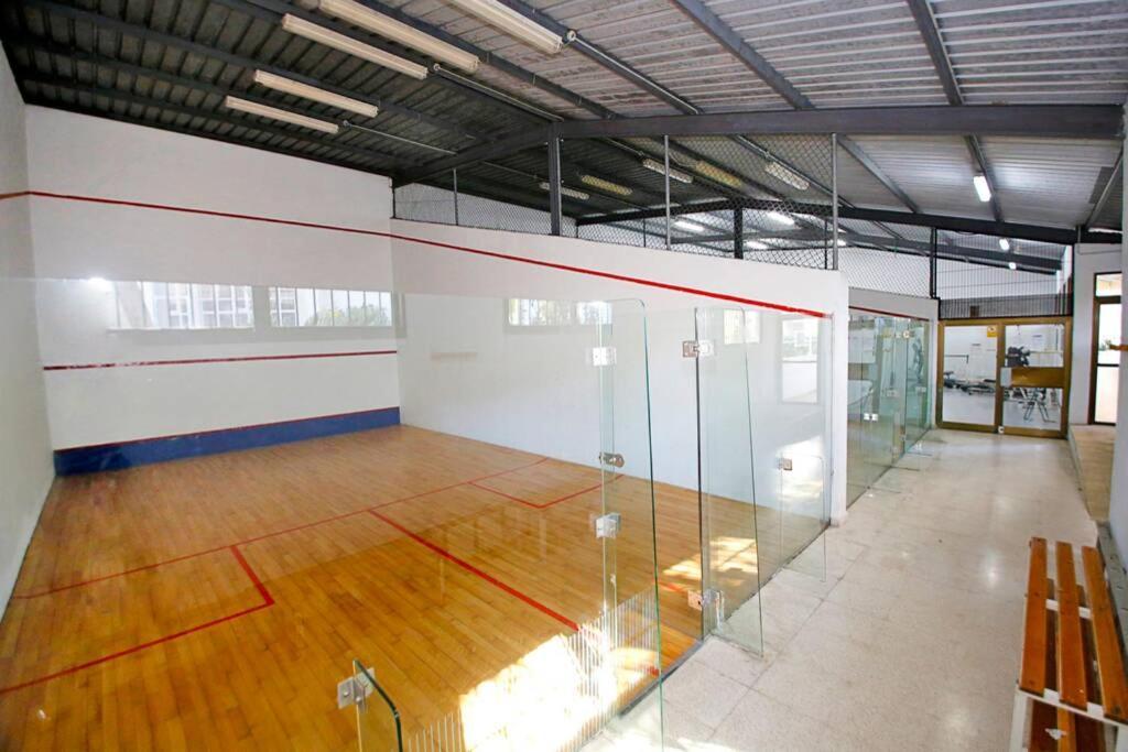 Garden Apartment With Pool And Ac อาลิกันเต ภายนอก รูปภาพ