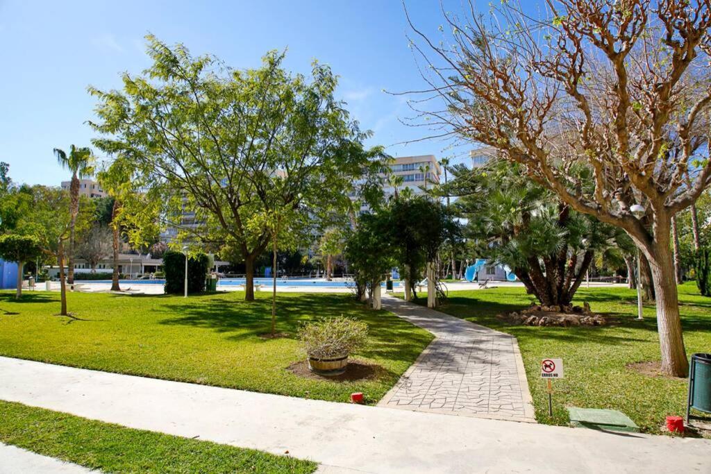 Garden Apartment With Pool And Ac อาลิกันเต ภายนอก รูปภาพ