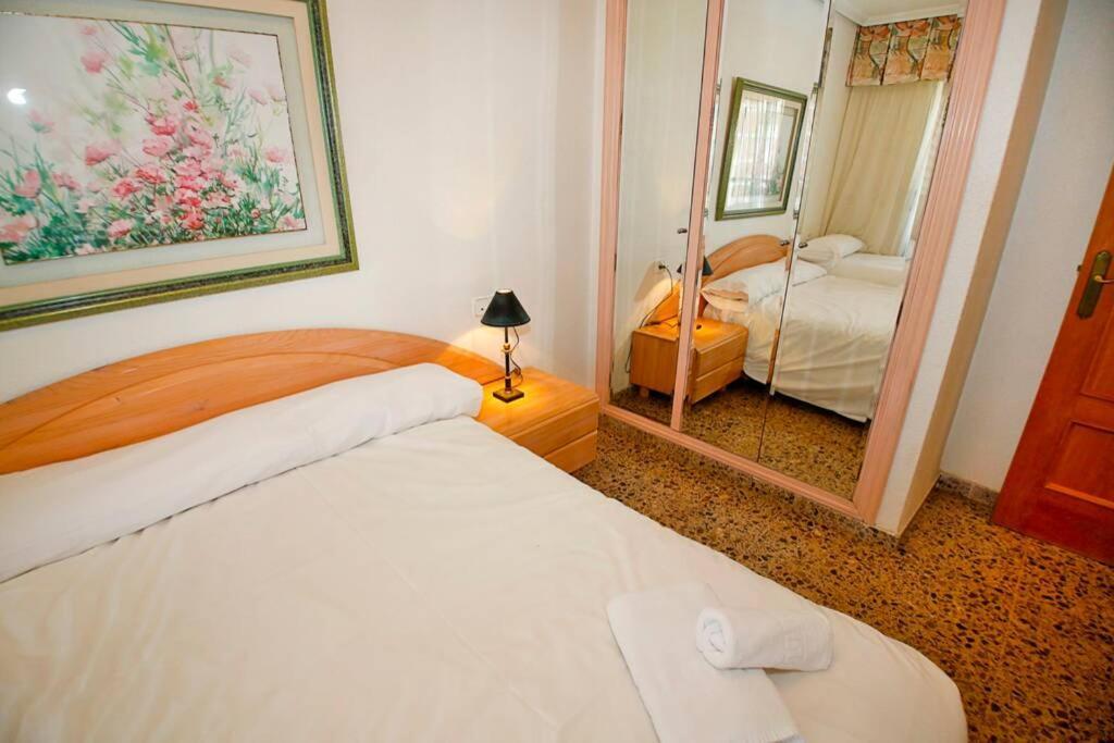 Garden Apartment With Pool And Ac อาลิกันเต ภายนอก รูปภาพ