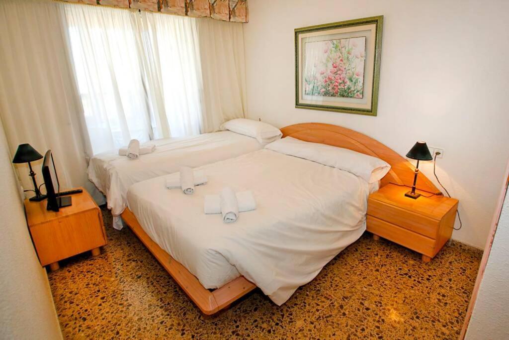 Garden Apartment With Pool And Ac อาลิกันเต ภายนอก รูปภาพ